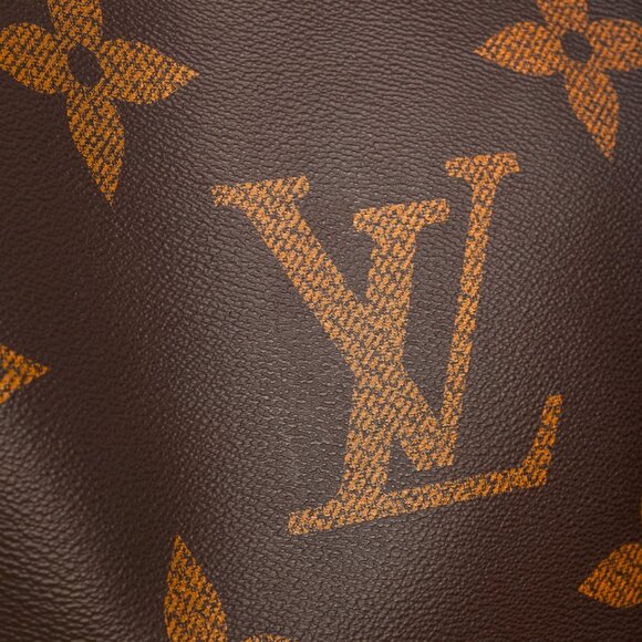 Louis Vuitton OnTheGo GM Monogram Giant Canvas Tote - Picture 10 of 15